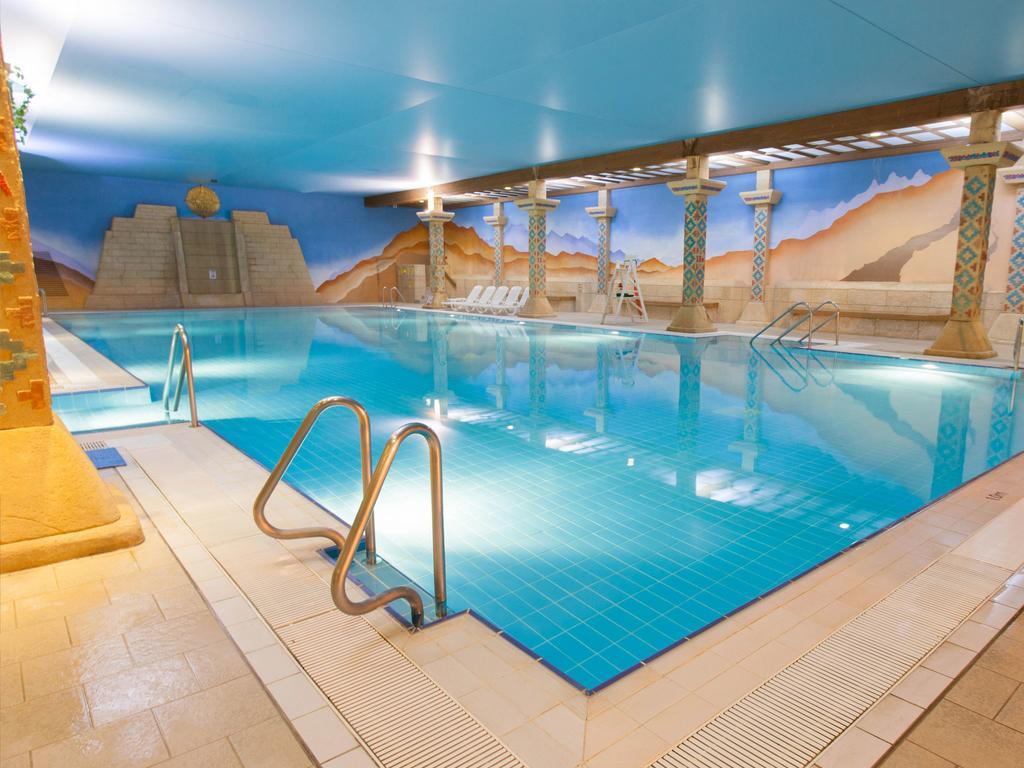 Tlh Carlton Hotel And Spa - Tlh Leisure And Entertainment Resort Torquay Exterior foto